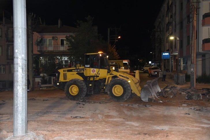 Karesi Belediyesi Şehitlik Kavşağını düzenleniyor G2