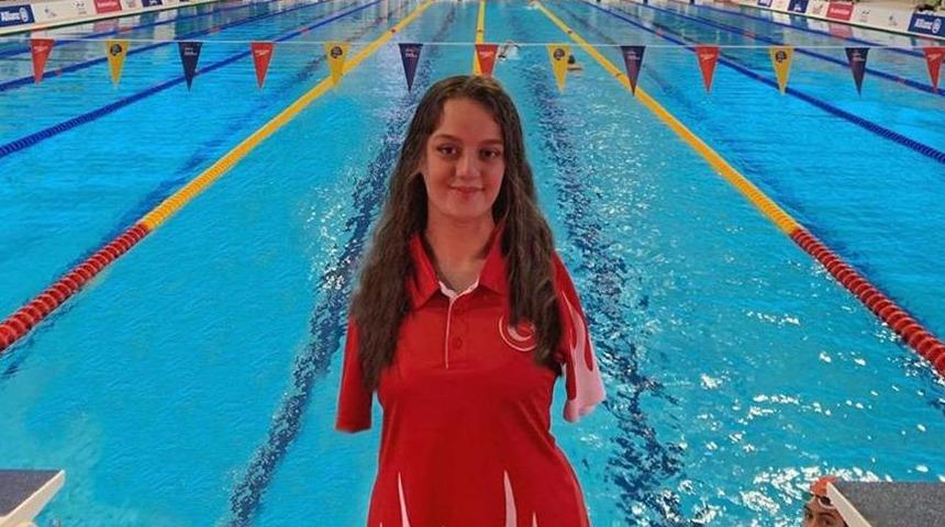 Sümeyye Boyacı Dünya Paralimpik Yüzme Şampiyonası'nda ikinci oldu