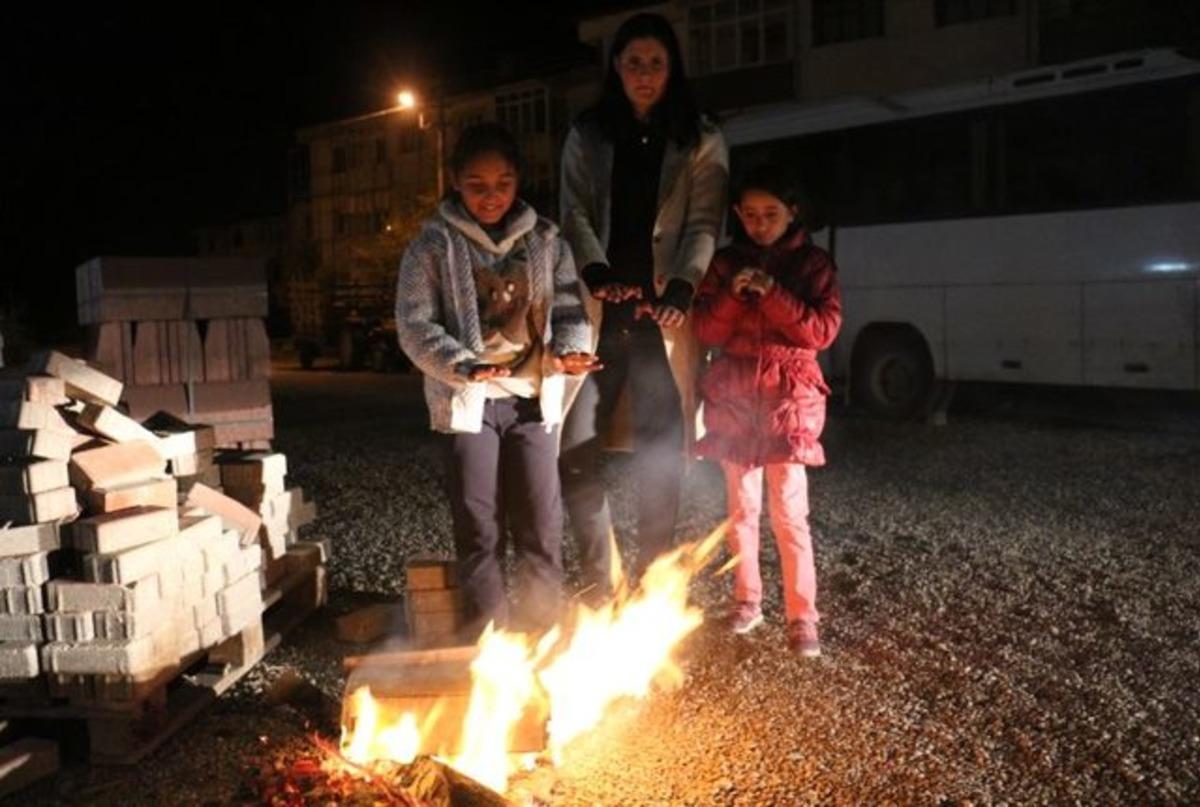 &Ccedil;ankırı'da vatandaşlar geceyi dışarıda ge&ccedil;irdi
