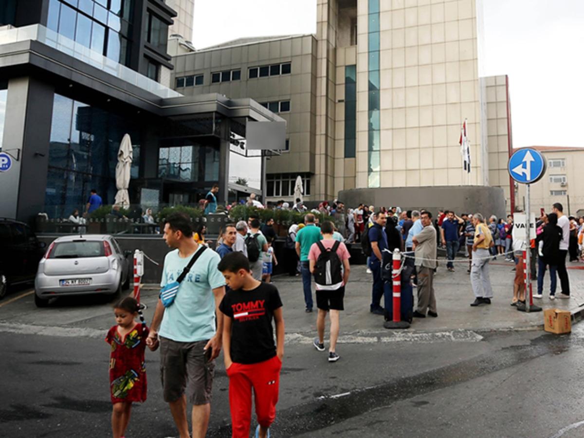 Bayrampaşa'da otelde yangın! 