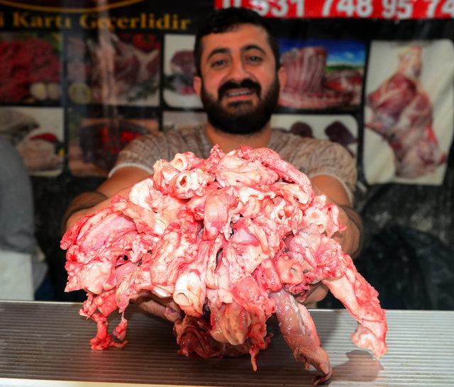 Kebabın ve sakatatın başkenti Adana'da yeni gözde ciğer bezi