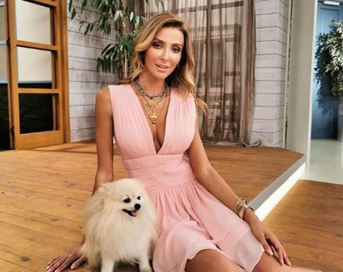 &Ouml;zge Ulusoy'dan makyajsız paylaşım