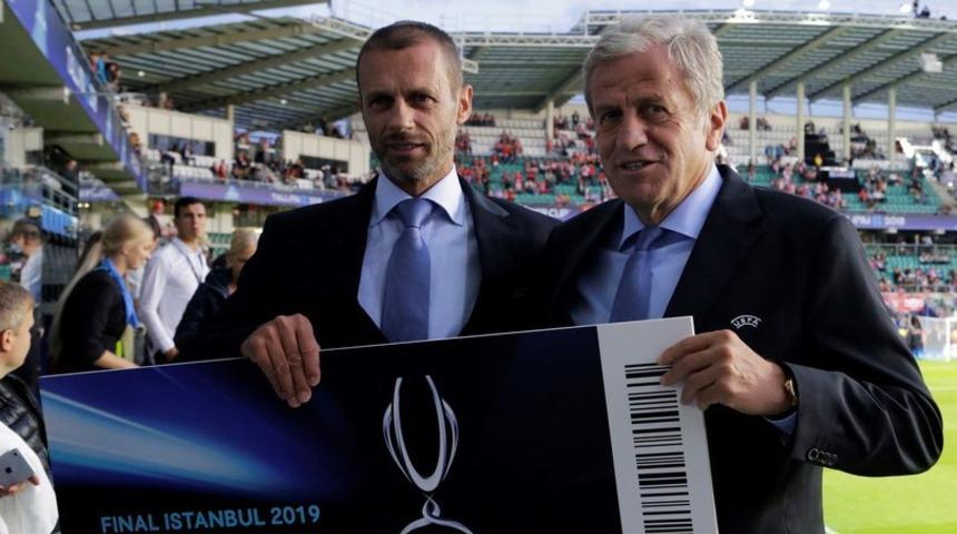 Alexander Ceferin Servet Yardımcı'yı Slovenya'ya davet etti