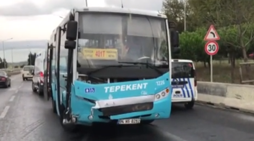 Son dakika: Büyükçekmece'de trafik kazası! E-5 trafiğe kapandı