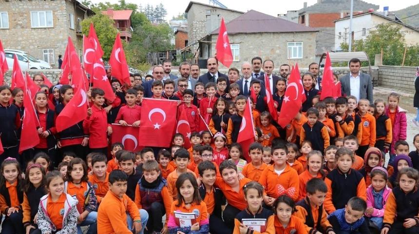 Konya B&uuml;y&uuml;kşehir Belediyesinden eğitim desteği