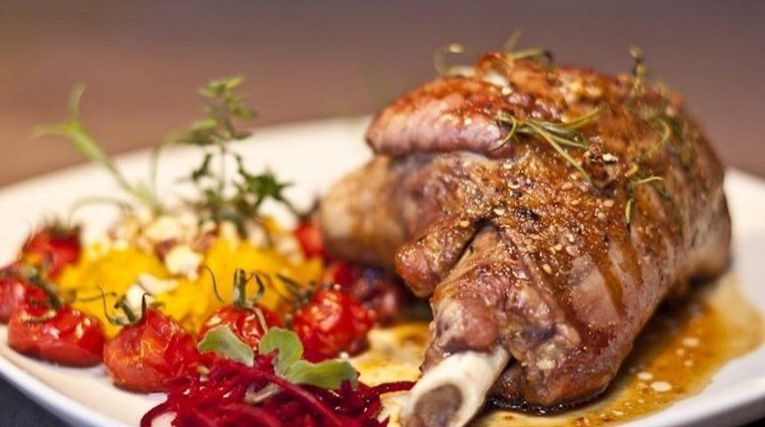 Ağızda lokum gibi dağılan, kuzu incik tarifi