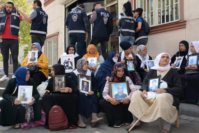 HDP önündeki eylemde 13'üncü gün; aile sayısı 33 oldu