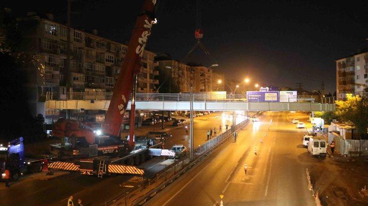 95 tonluk üst geçit bir gecede yerine yerleştirildi G5