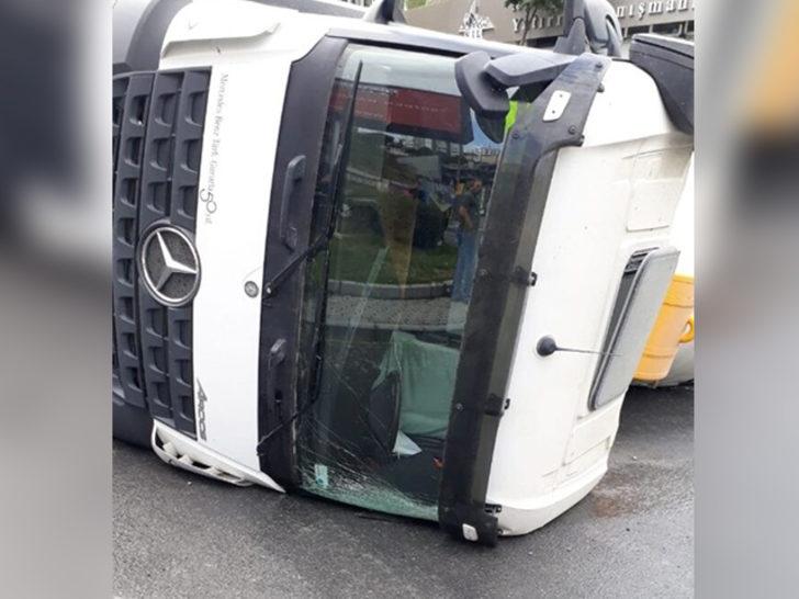 Beşiktaş'ta beton mikseri yan yattı G3