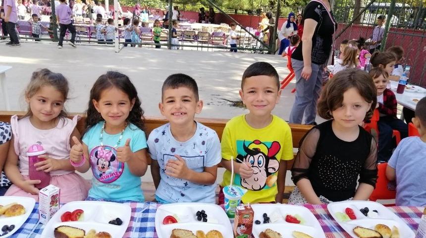 Yeni eğitim öğretim yılında kahvaltı etkinliğinde buluştular