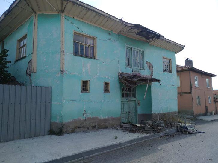 Çerkeş'te meydana gelen depremin yeni görüntüleri ortaya çıktı G2