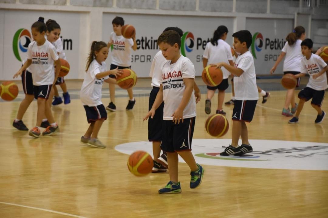 Aliağa Belediyesi spor okulları kursları başlıyor