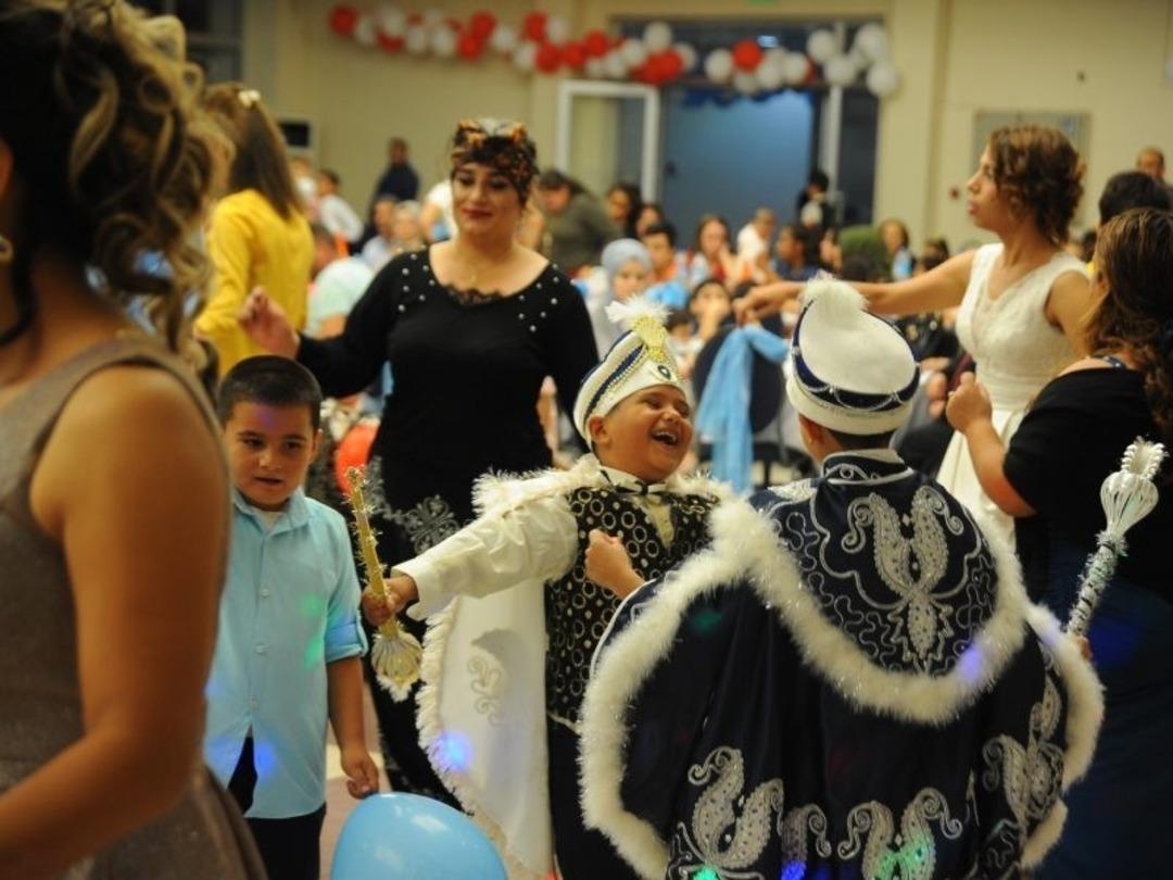 Seferihisar&rsquo;da s&uuml;nnet ş&ouml;leni