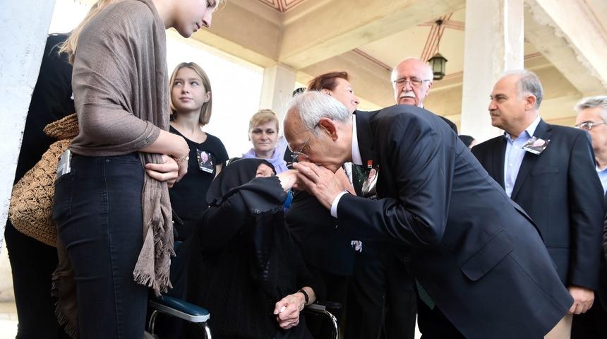 Gazeteci Nahit Duru, Ankara'da toprağa verildi