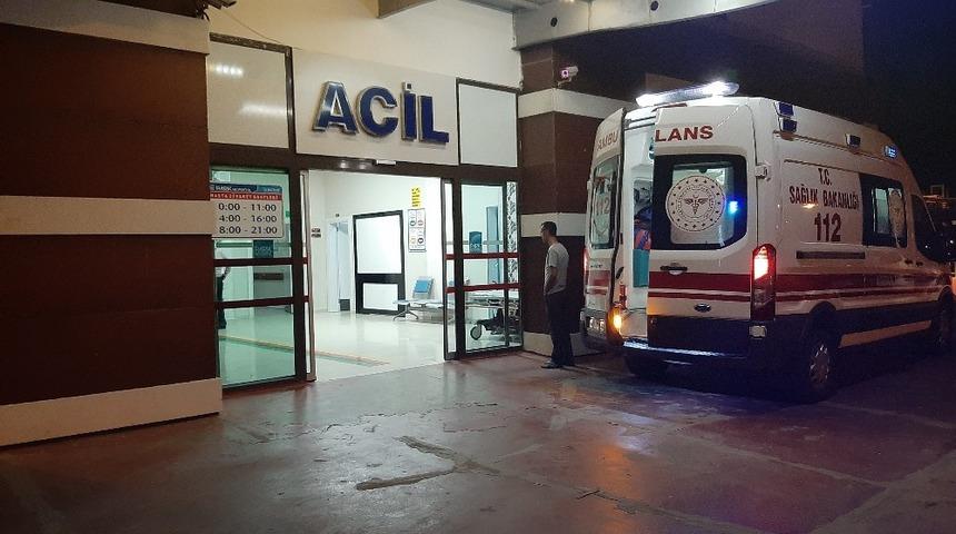 Motosiklet dereye yuvarlandı: 1 &ouml;l&uuml;