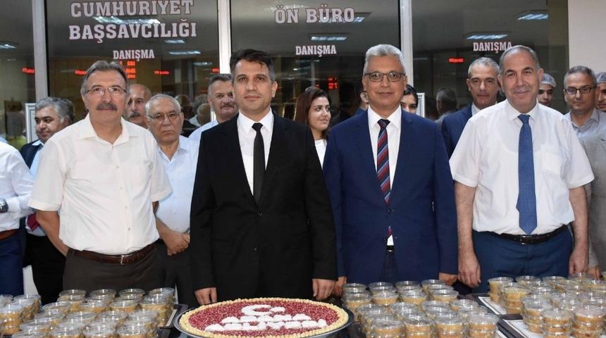 Adana Adliyesi&rsquo;nde geleneksel aşure g&uuml;n&uuml;
