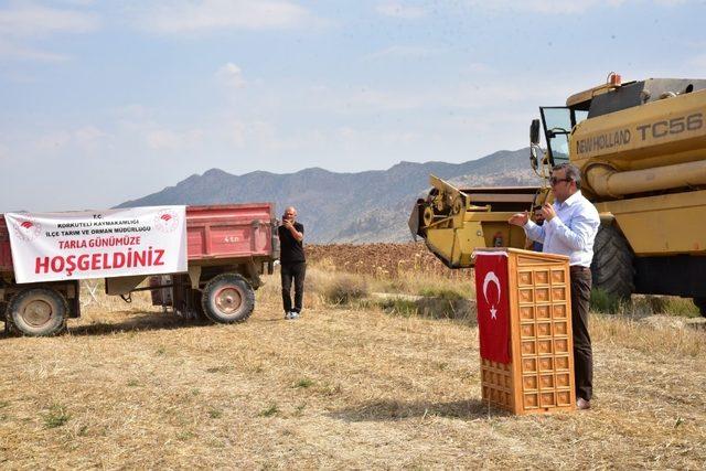 Antalya’da Ayçiçeği Tarla Günü yapıldı