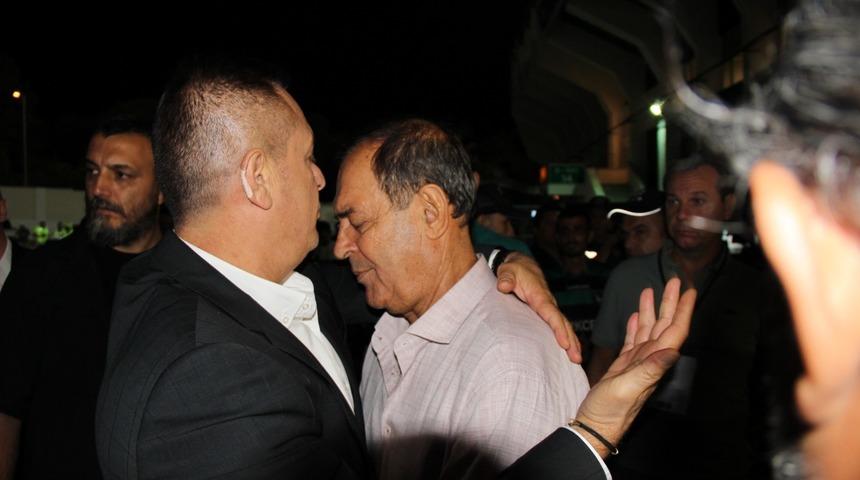 Ali Çetin Yücel İldiz'i teselli etti