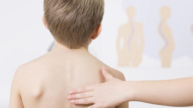 Çocuklarda kamburluğu önlemenin 5 altın kuralı 