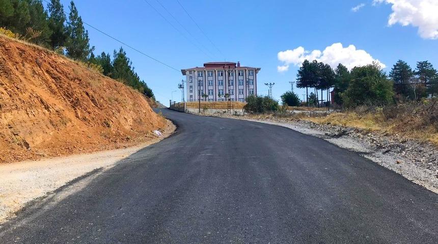 P&uuml;t&uuml;rge&rsquo;de yol &ccedil;alışmaları devam ediyor