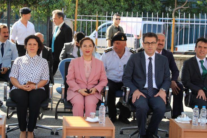 Uşak’ta tadilatı tamamlanan 48 okul yeni eğitim öğretim yılına hazır G2