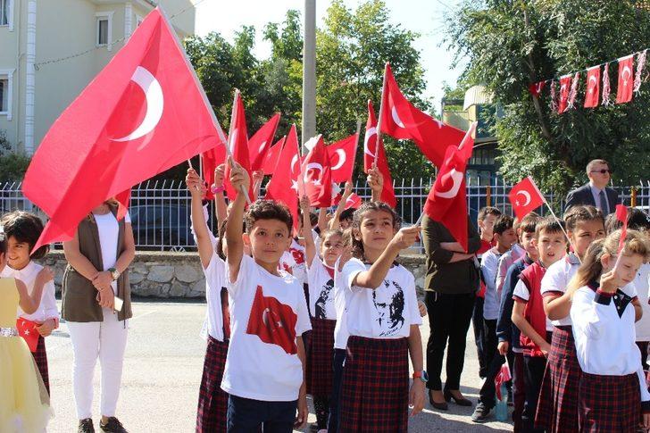 Uşak’ta tadilatı tamamlanan 48 okul yeni eğitim öğretim yılına hazır G5