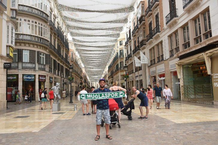 Gittiği yere takımının rengini götürüyor G5