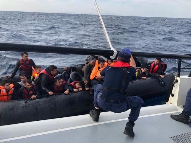 Edirne açıklarında 30 düzensiz göçmen yakalandı