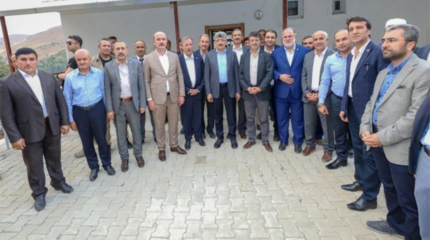 Van Valisi Bilmez&rsquo;in il&ccedil;e ziyaretleri devam ediyor