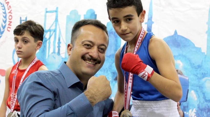 Alt Minik Erkekler T&uuml;rkiye Ferdi Boks Şampiyonası sona erdi