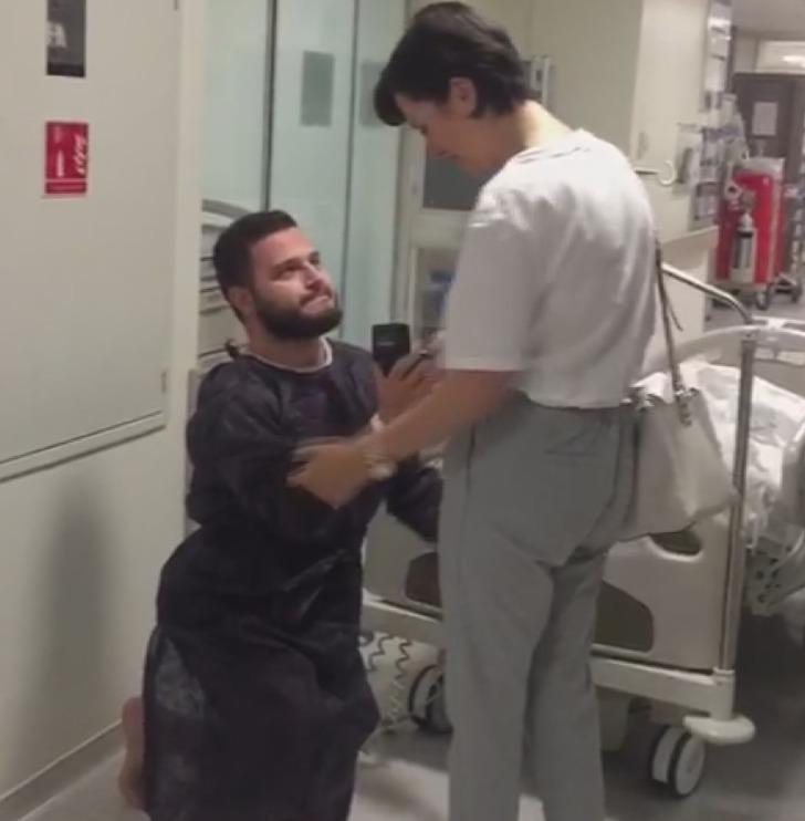 Kalp ameliyatı öncesi sevgilisine evlilik teklif etti G4