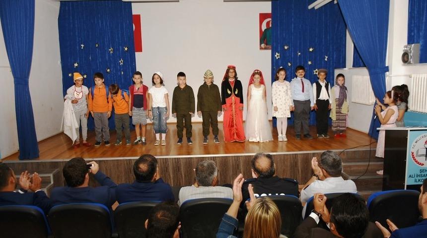 İn&ouml;n&uuml;&rsquo;de İlk&ouml;ğretim Haftası kutlandı