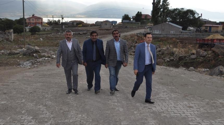 Aydıng&uuml;n k&ouml;y&uuml; kilit parke taşa kavuştu