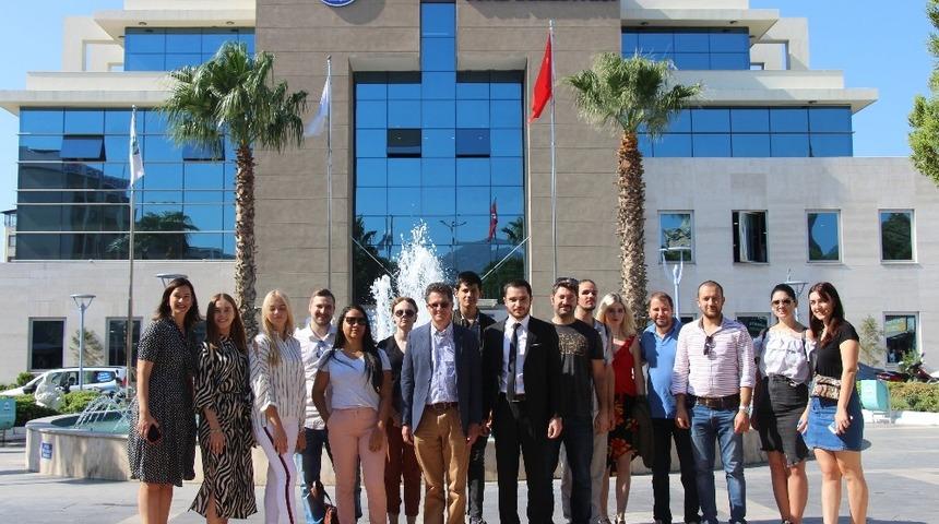 Kardeş şehirlerin gen&ccedil;leri S&ouml;ke&rsquo;de buluştu