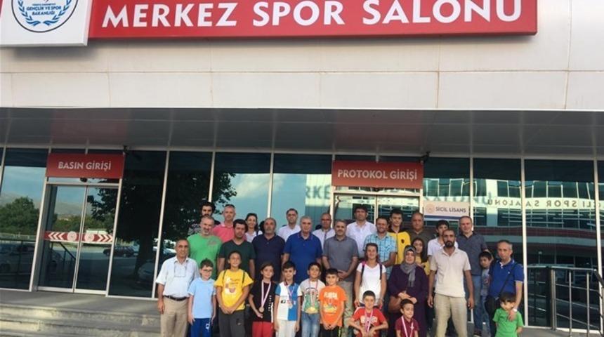 &rsquo;DMD&rsquo;nin Farkında Ol D&uuml;şenin Dostu Ol&rsquo; satran&ccedil; turnuvası