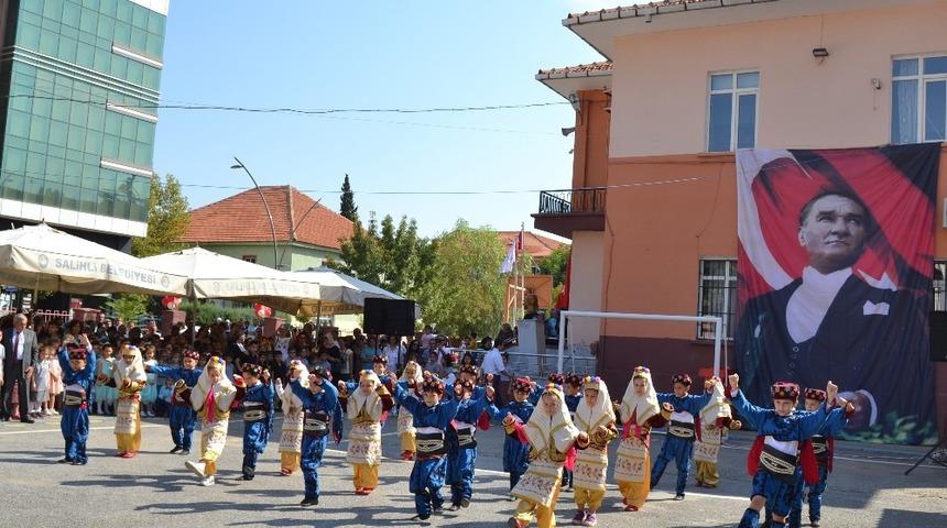 Salihli&rsquo;de İlk&ouml;ğretim Haftası kutlandı