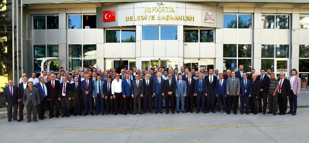 Başdeğirmen: &ldquo;&Ouml;nceliğimiz Isparta&rsquo;nın esnafıdır, ticaret adamıdır&rdquo;
