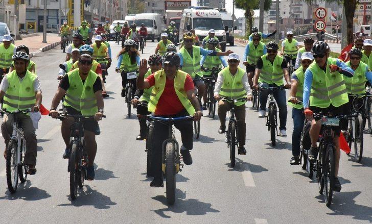 Başkan Yılmaz, personeliyle birlikte bisiklet sürdü G1