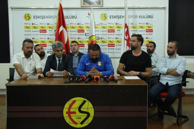 Eskişehirspor’da kara bulutlar dağılmıyor