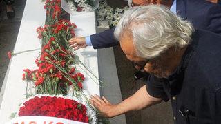 Tarık Akan ölüm yıl dönümünde kabri başında anıldı