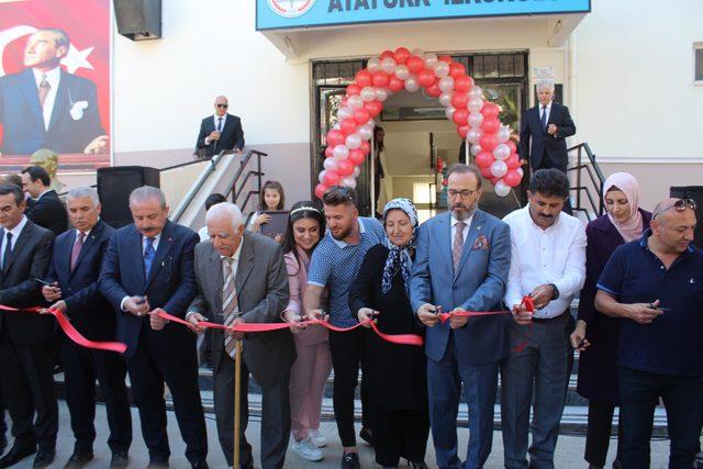 TBMM Başkanı Şentop: &Ouml;ğrencilere vatan ve millet sevgisinin de verilmesi gerekir(2) 2