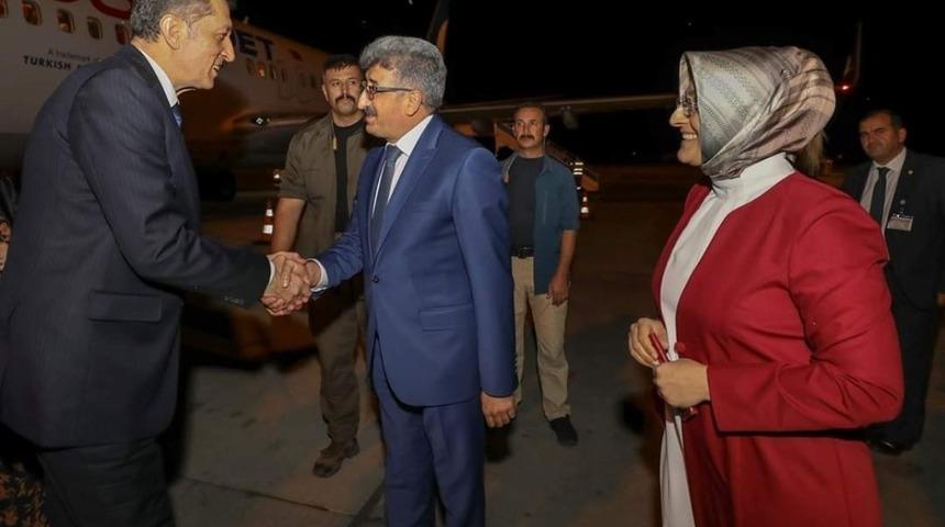 Bakan Sel&ccedil;uk Van&rsquo;da