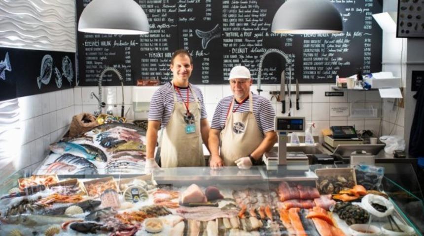 Biz balık yemiyoruz, siz de yemeyeceksiniz!