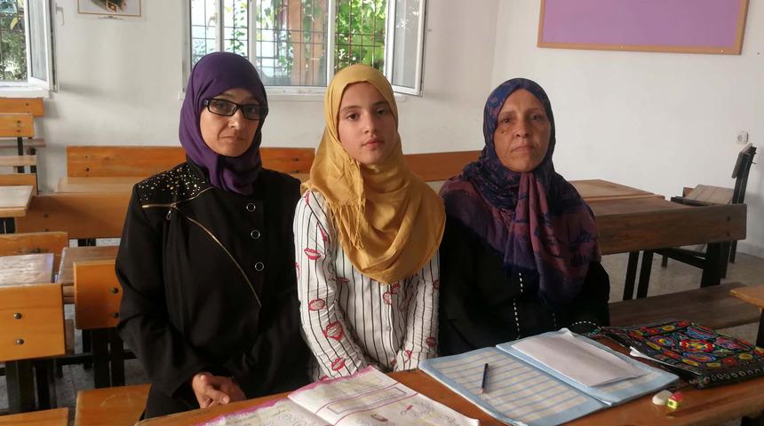 4 çocuğunu savaşta kaybeden Suriyeli kadın, Türkçe öğreniyor