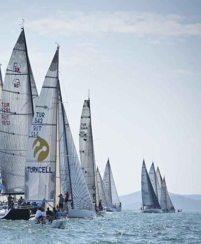 Turkcell Platinum Bosphorus Cup&rsquo;ta yerli yabancı 80 teknede 800 yelkenci yarışacak 3