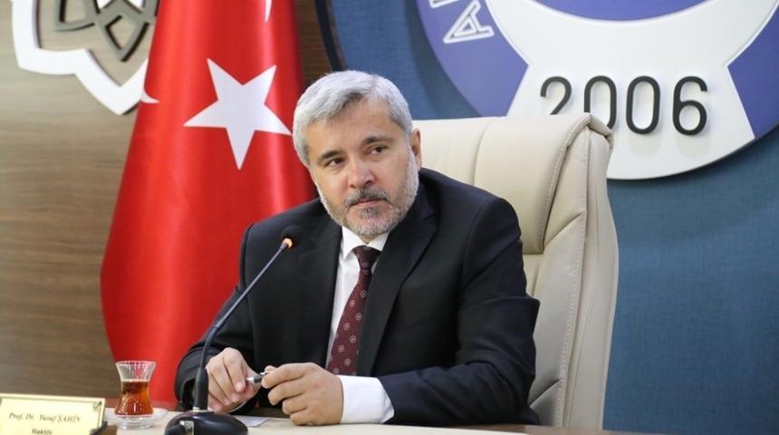 Rekt&ouml;r Şahin: &ldquo;Sunulan her katkı, &uuml;niversitemizi daha da geliştiriyor&rdquo;