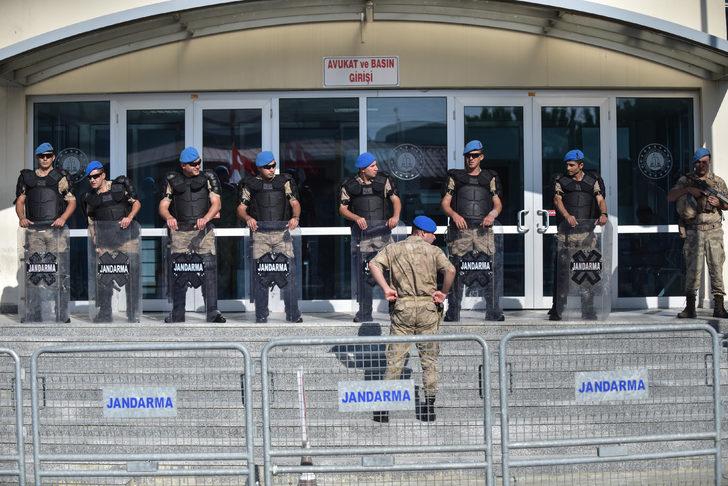 Adnan Oktar davası başladı G1