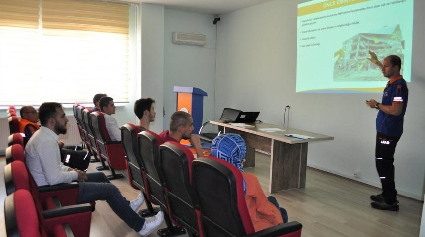 Kütahya AFAD’tan ‘Genç Kızılay’ üyelerine eğitim