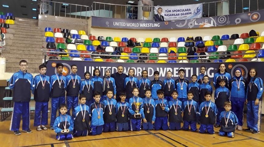 Bağcılar Belediyesi Wushu Kung-fu takımı İstanbul şampiyonu oldu