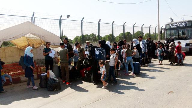 Bayramı ülkelerinde geçiren 39 bin Suriyeli döndü